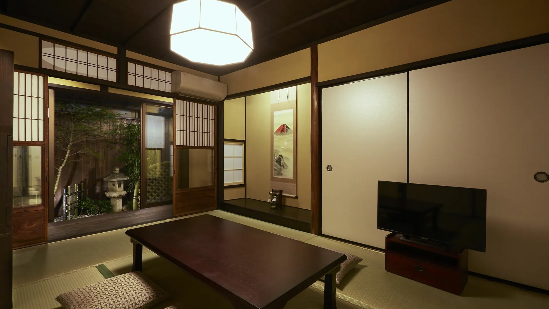 Rinn Kujofujinoki East Kyoto 0*,  Japan